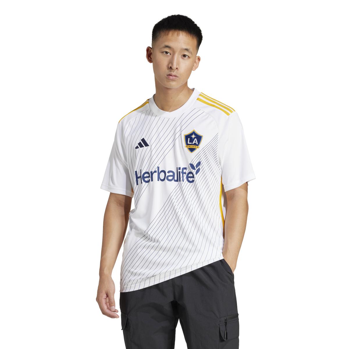 product/a/d/adidas_jl5825_white-dkblue_1.jpg