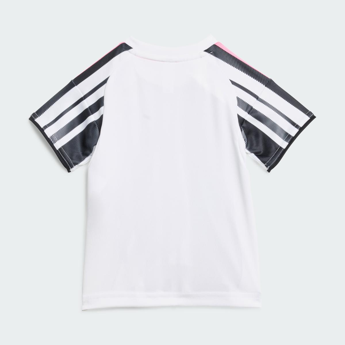 product/a/d/adidas_jn5218_white-black_3.jpg
