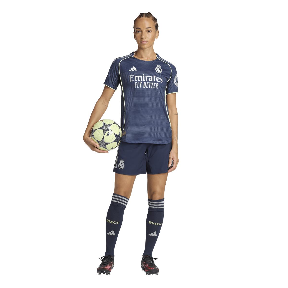 product/a/d/adidas_jp3936_bleu_6.jpg