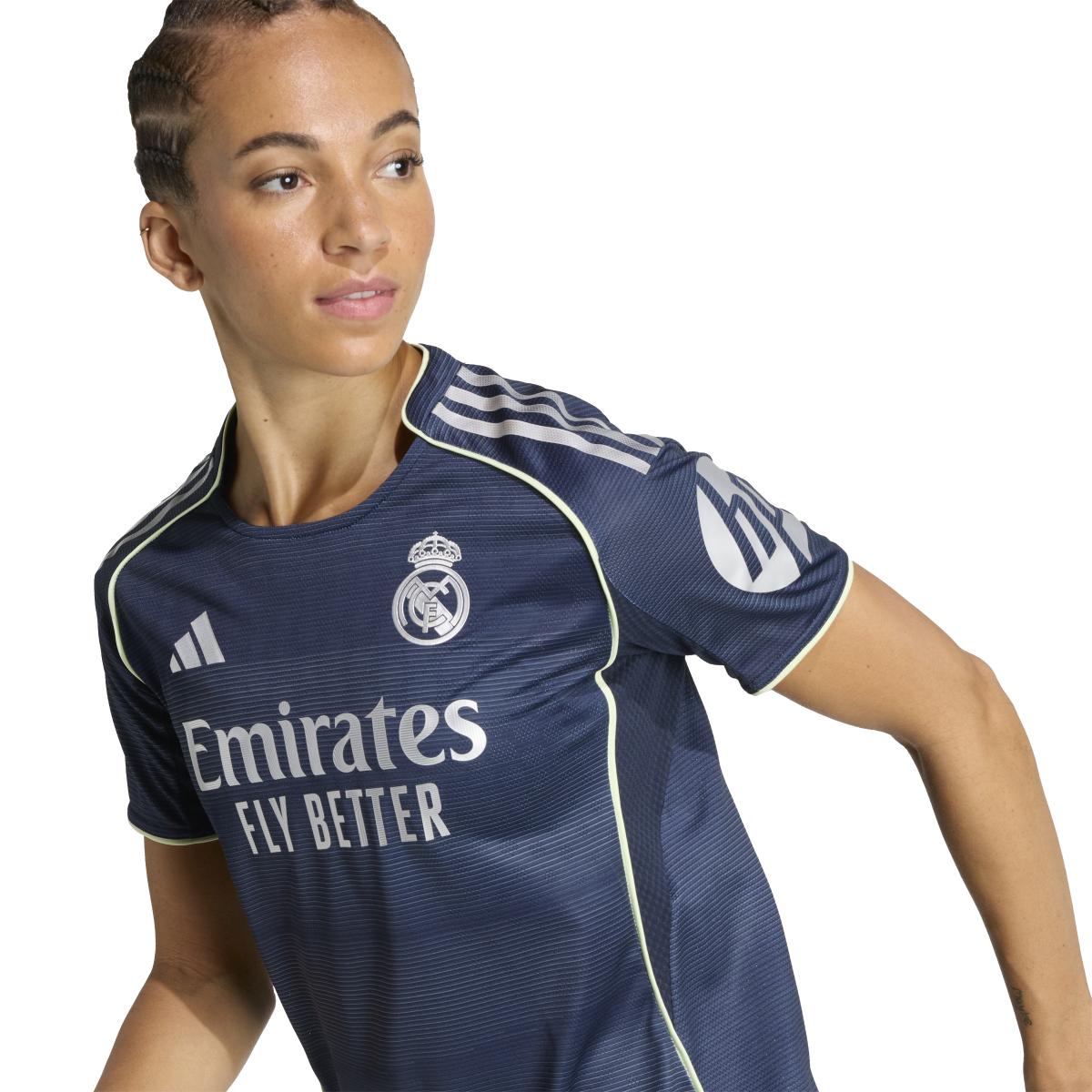 product/a/d/adidas_jp3936_bleu_7.jpg