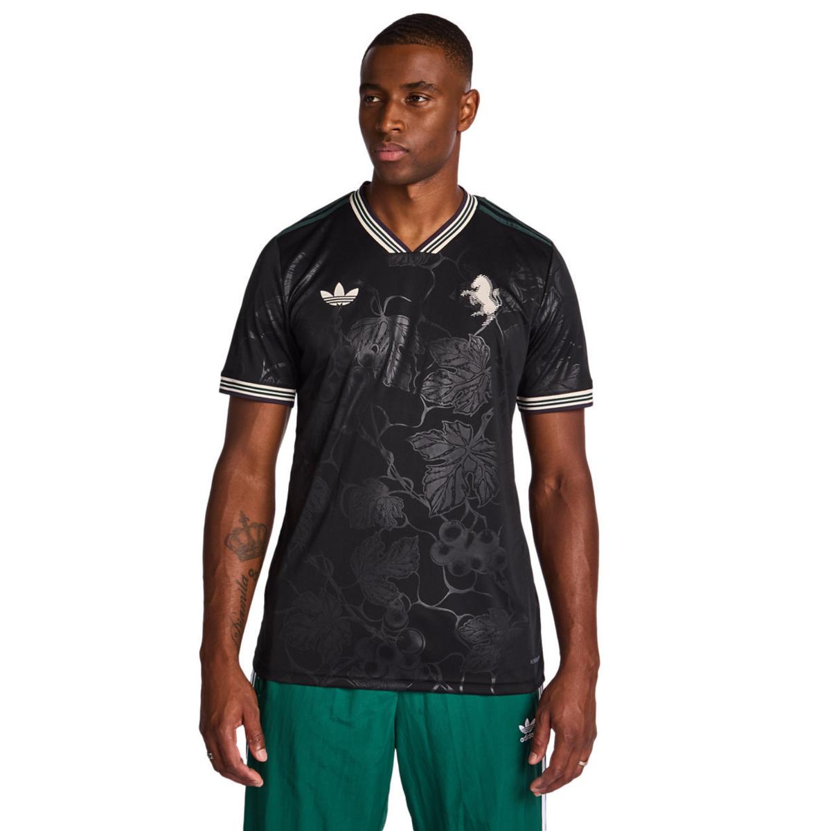 product/a/d/adidas_kc3486_0.jpg