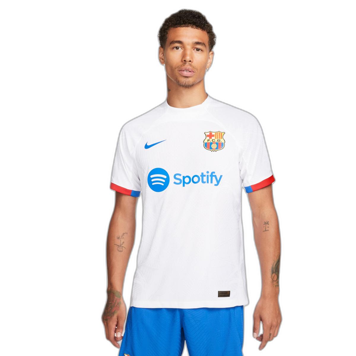 product/n/i/nike_dx2614-101-phsfm001.jpg
