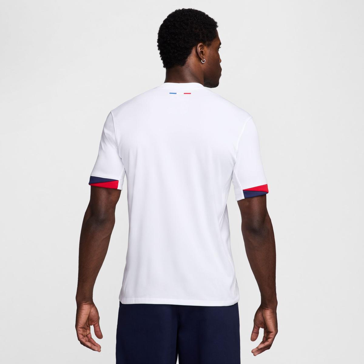 product/n/i/nike_fn8781-101-phsbm001.jpg