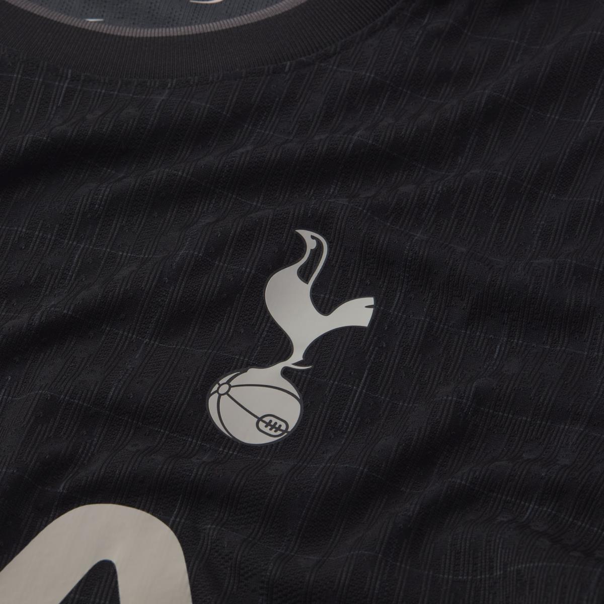 product/n/i/nike_hj4558-011-phsyd001.jpg