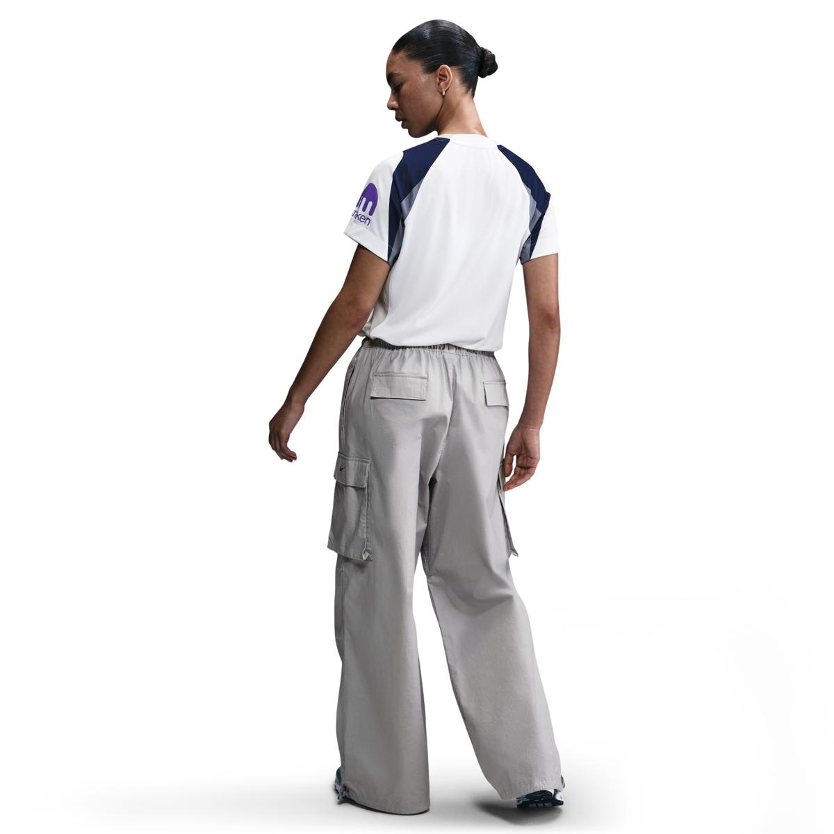 product/n/i/nike_hj5107-101-phsbm001.jpg