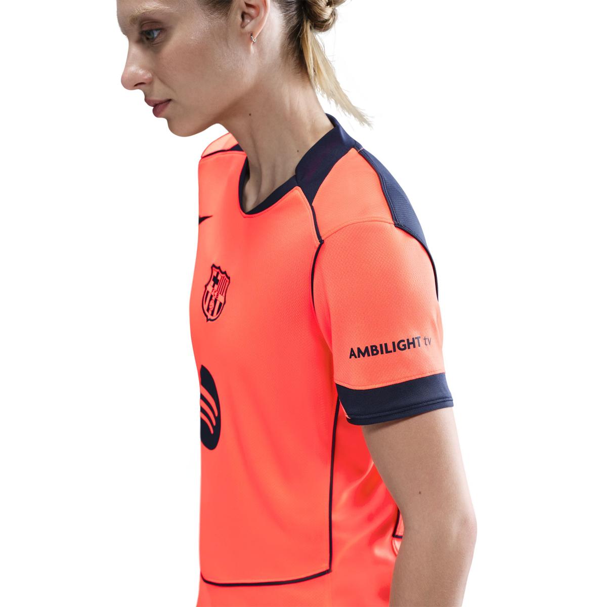 product/n/i/nike_hm3240-855-phsym004-ss25.jpg