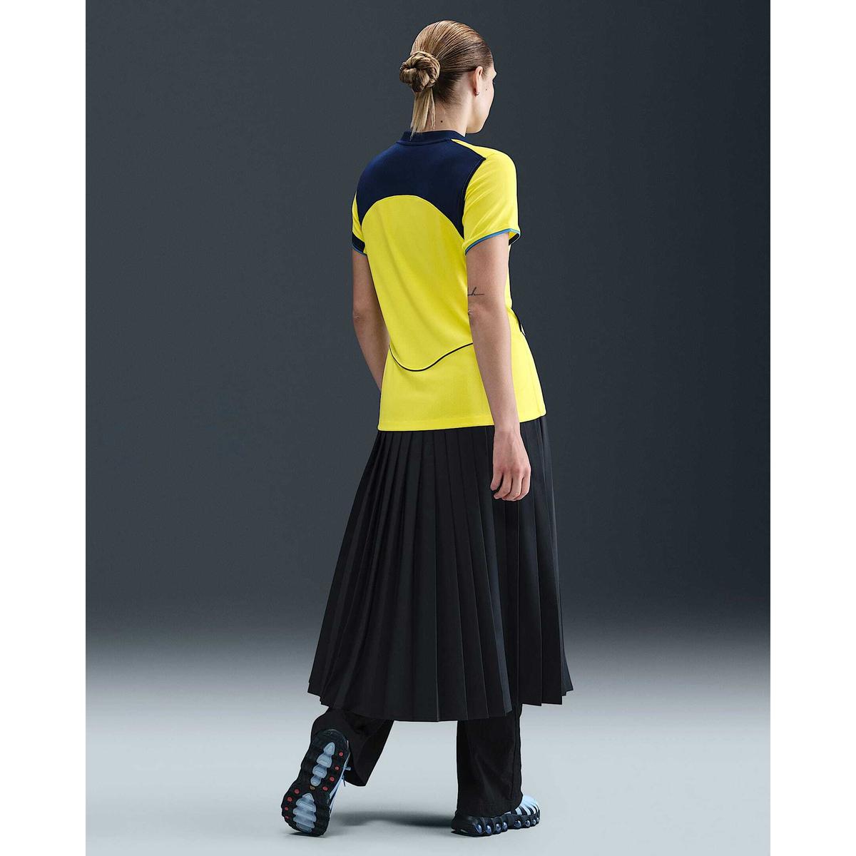 product/n/i/nike_hm3246-741_2.jpg