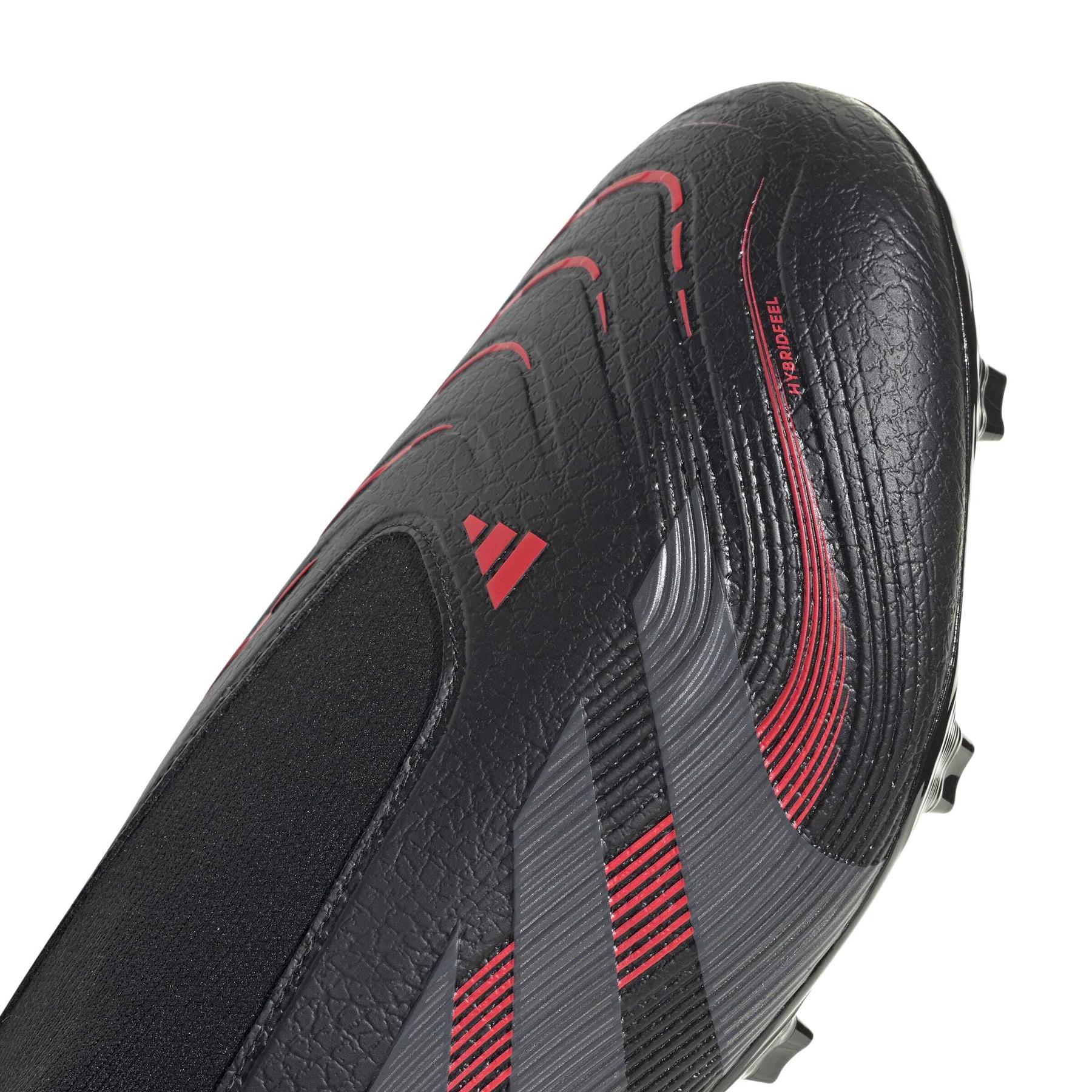 product/a/d/adidas_id3858_8_footwear_photography_detail_view_2_white-nw091625.jpg