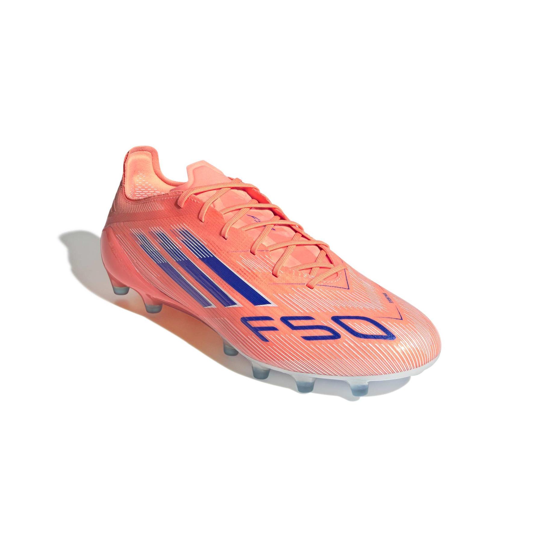 product/a/d/adidas_jh7637_5_footwear_photography_front_lateral_top_view_white.jpg