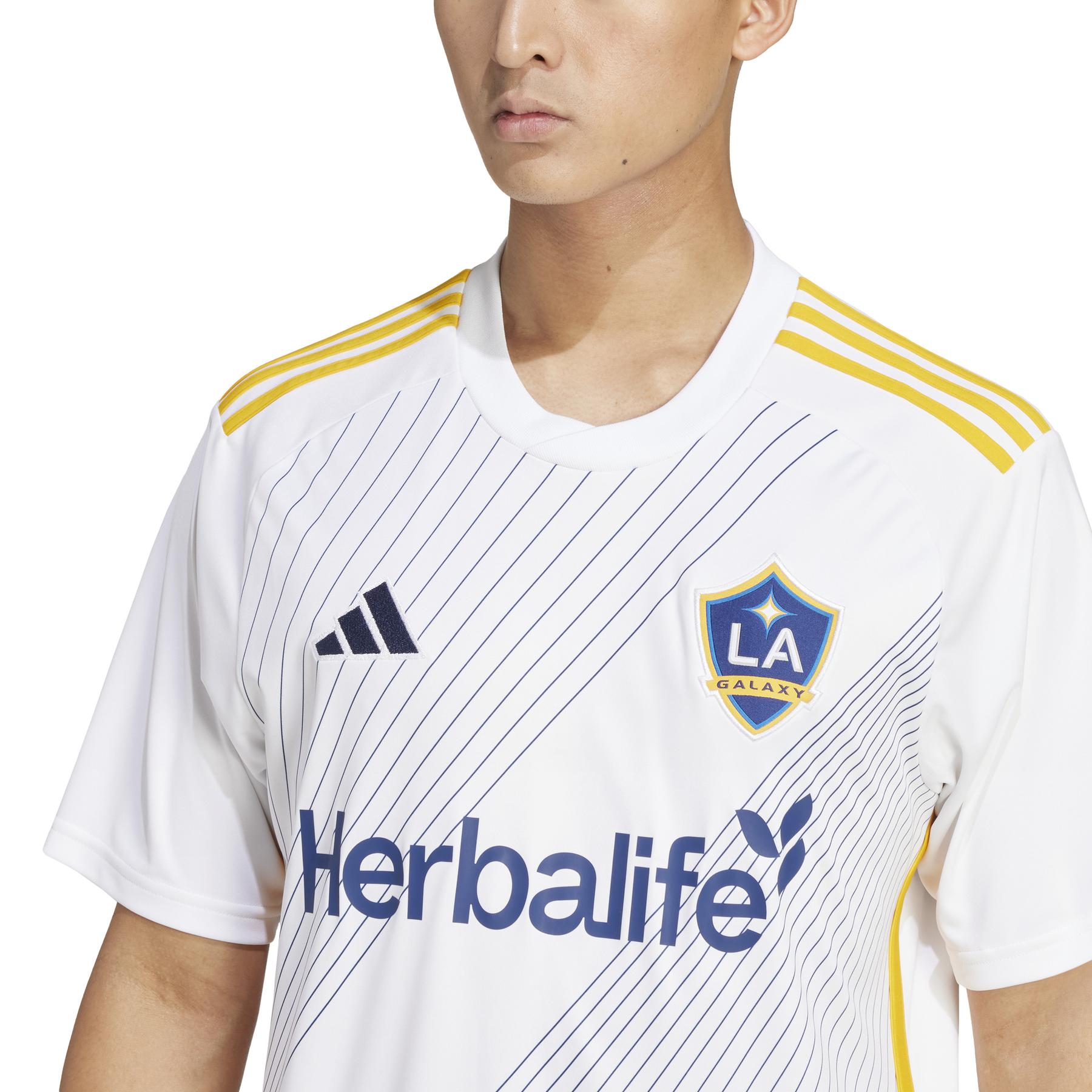 product/a/d/adidas_jl5825_white-dkblue_9.jpg