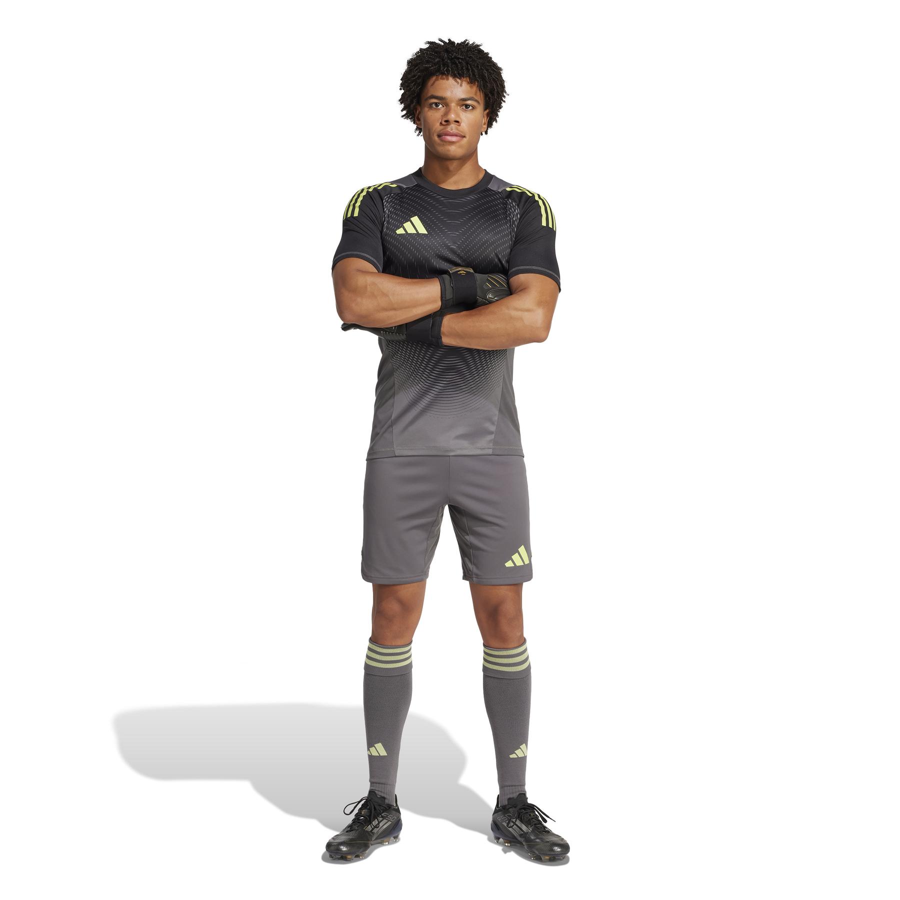 product/a/d/adidas_jn2012_5_apparel_on_model_standard_outfit_view_white.jpg