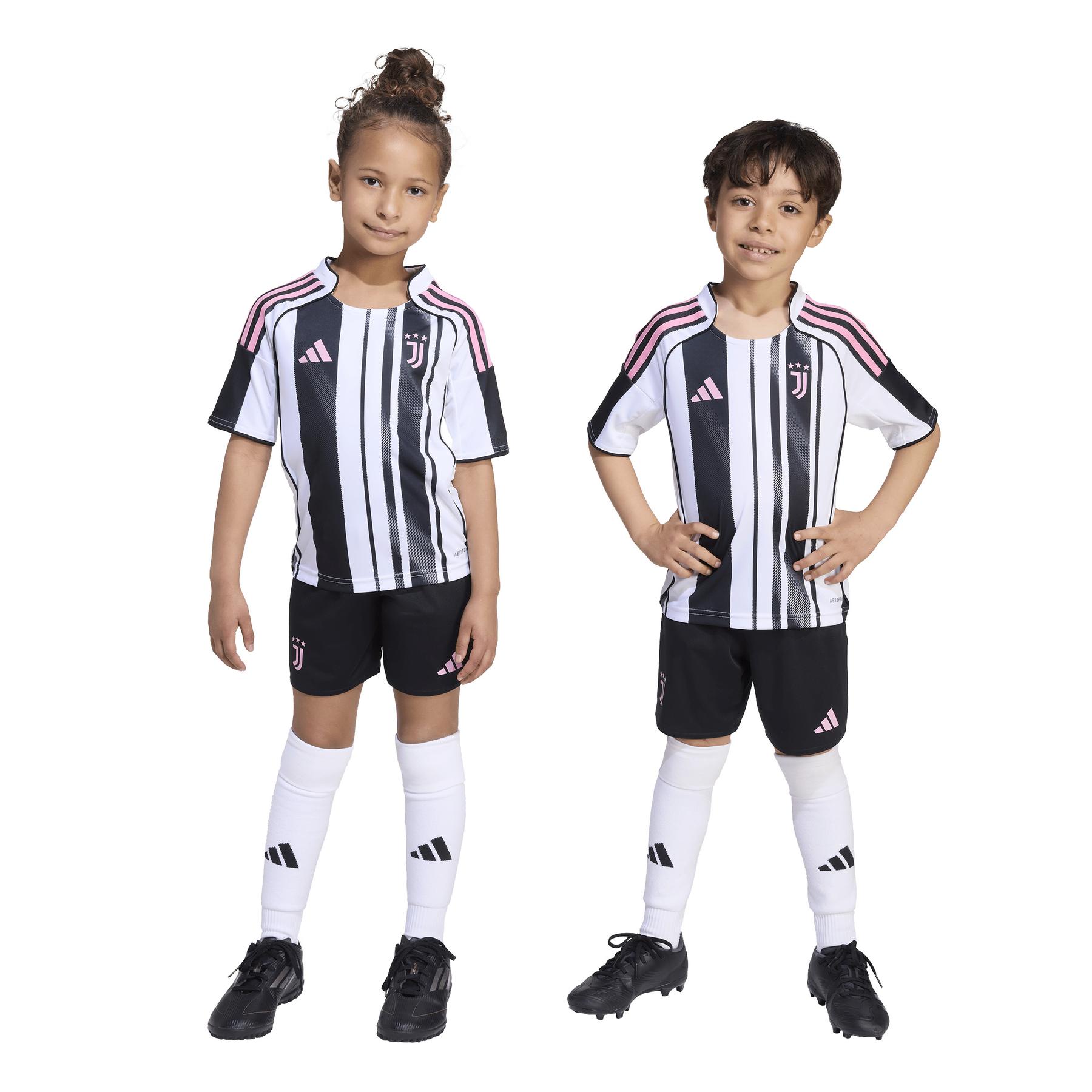 product/a/d/adidas_jn5220_white-black_12.jpg