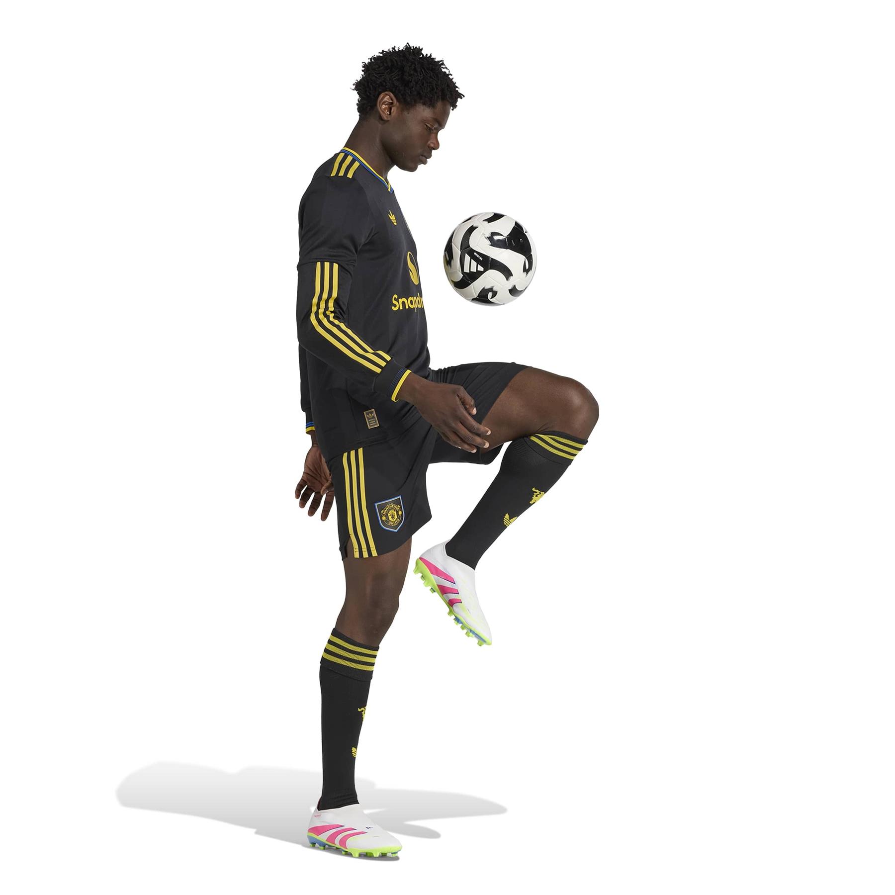 product/a/d/adidas_jp3040_5_apparel_on_model_walking_view_white.jpg