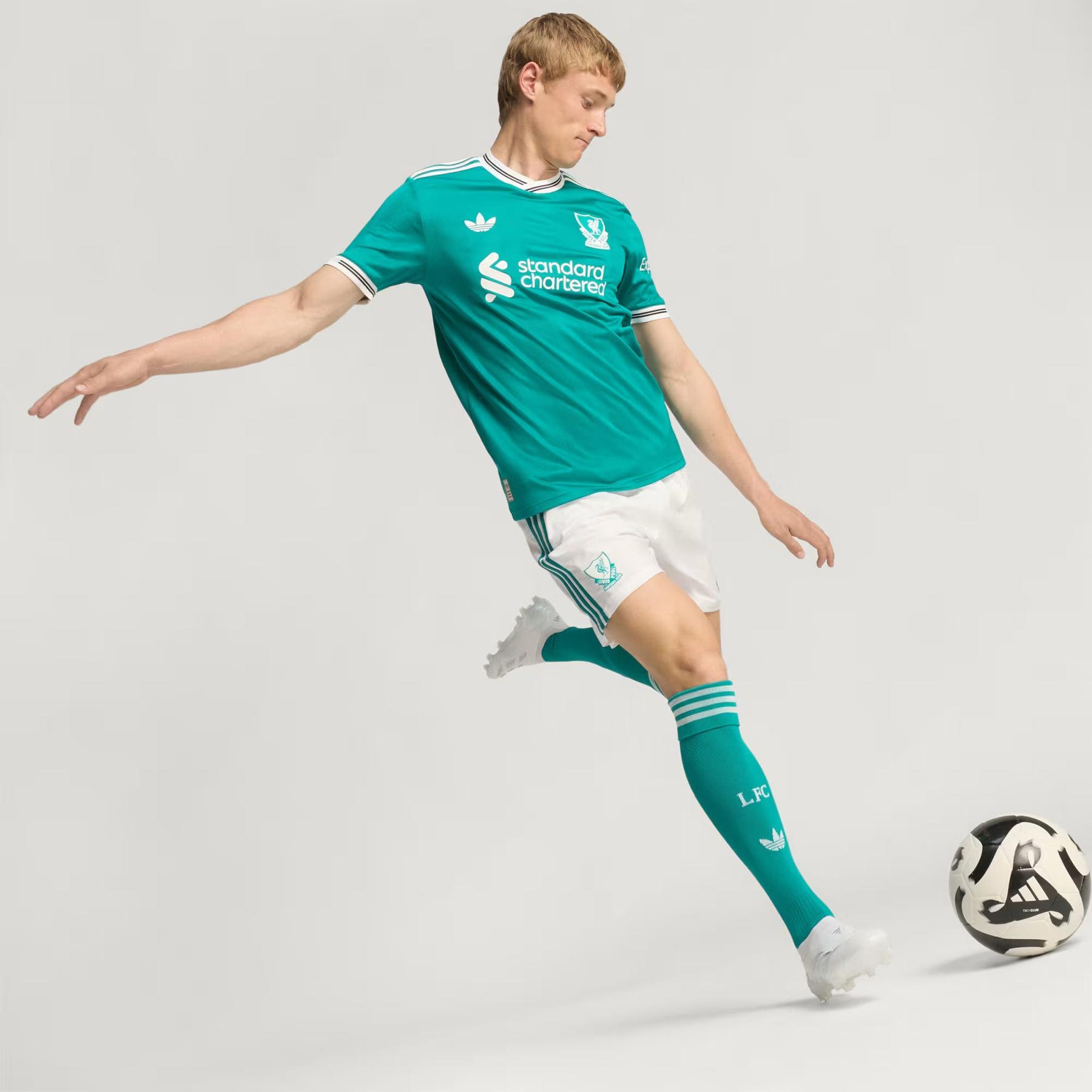 product/a/d/adidas_jv6427_5.jpg