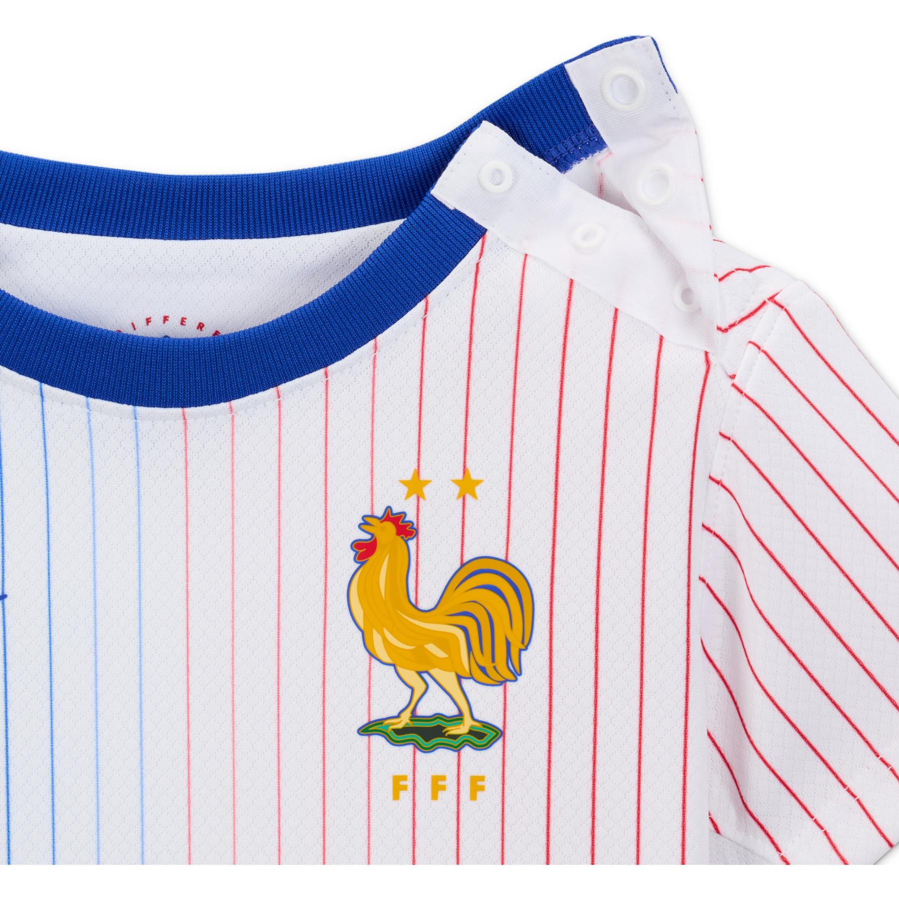 product/n/i/nike_fj1619-100-phsyd001.jpg
