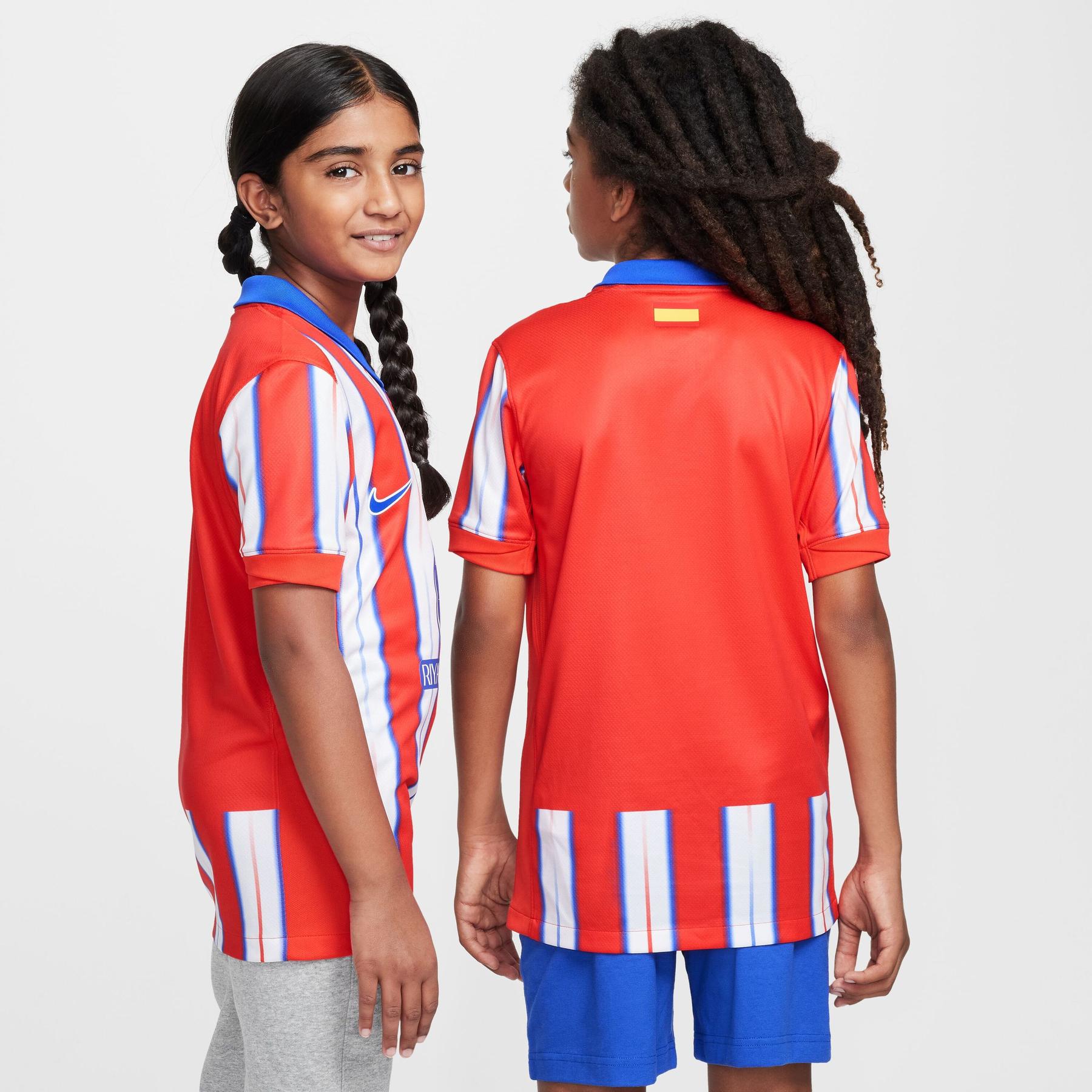 product/n/i/nike_fn9146-406-phcbm001.jpg