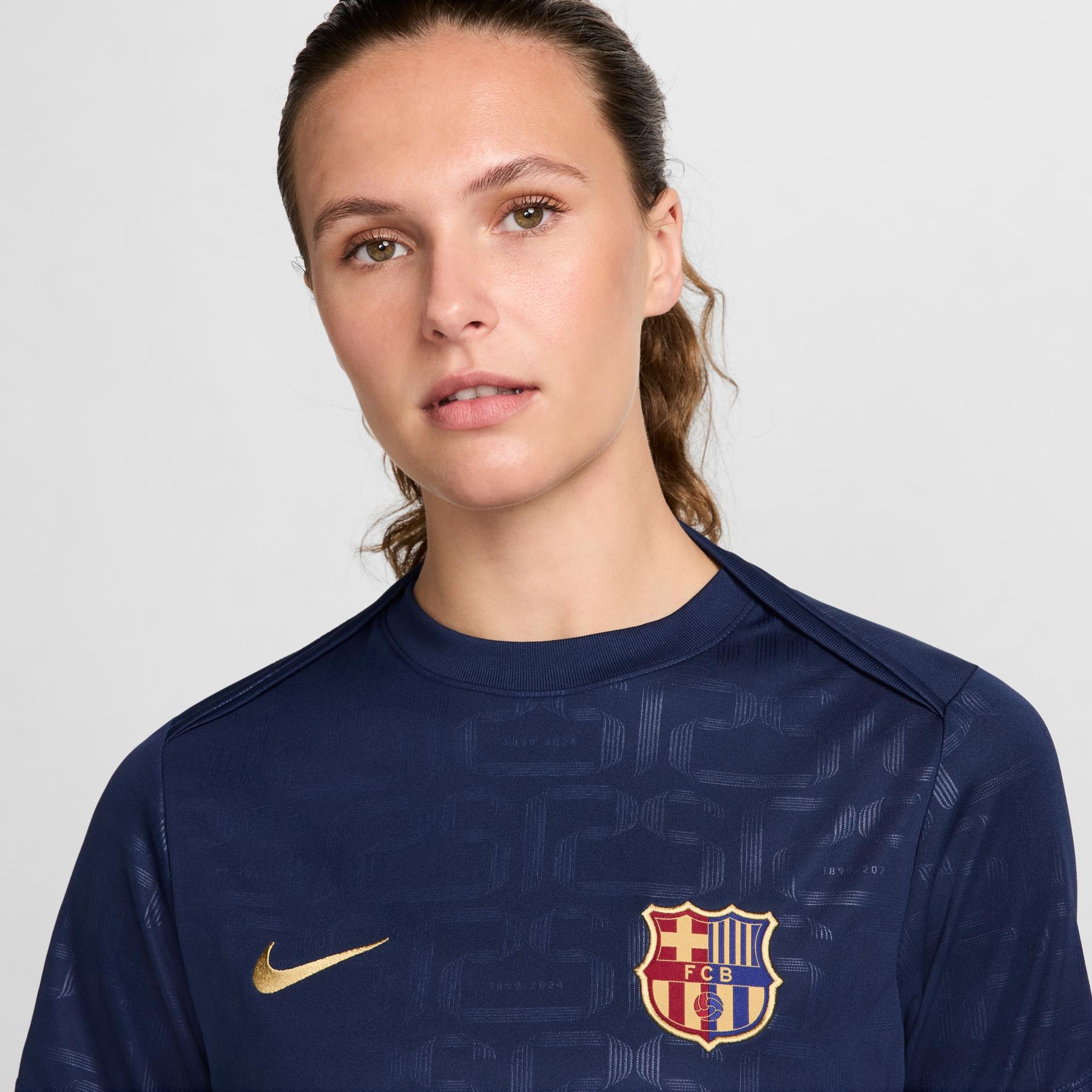 product/n/i/nike_fn9730-411-phsym001.jpg