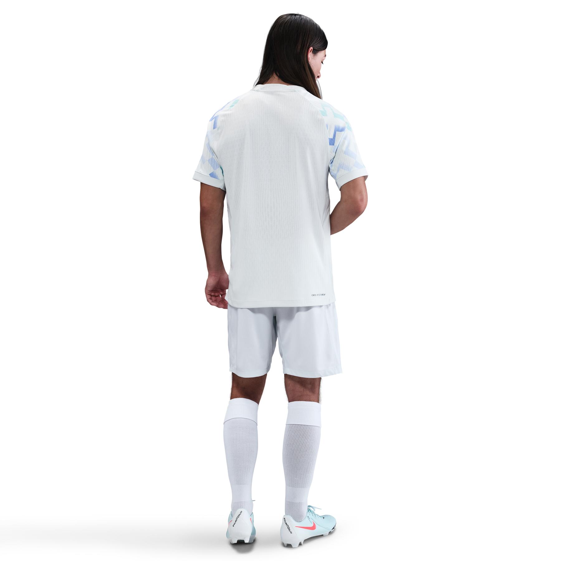 product/n/i/nike_hj4555-497-phsbm001.jpg
