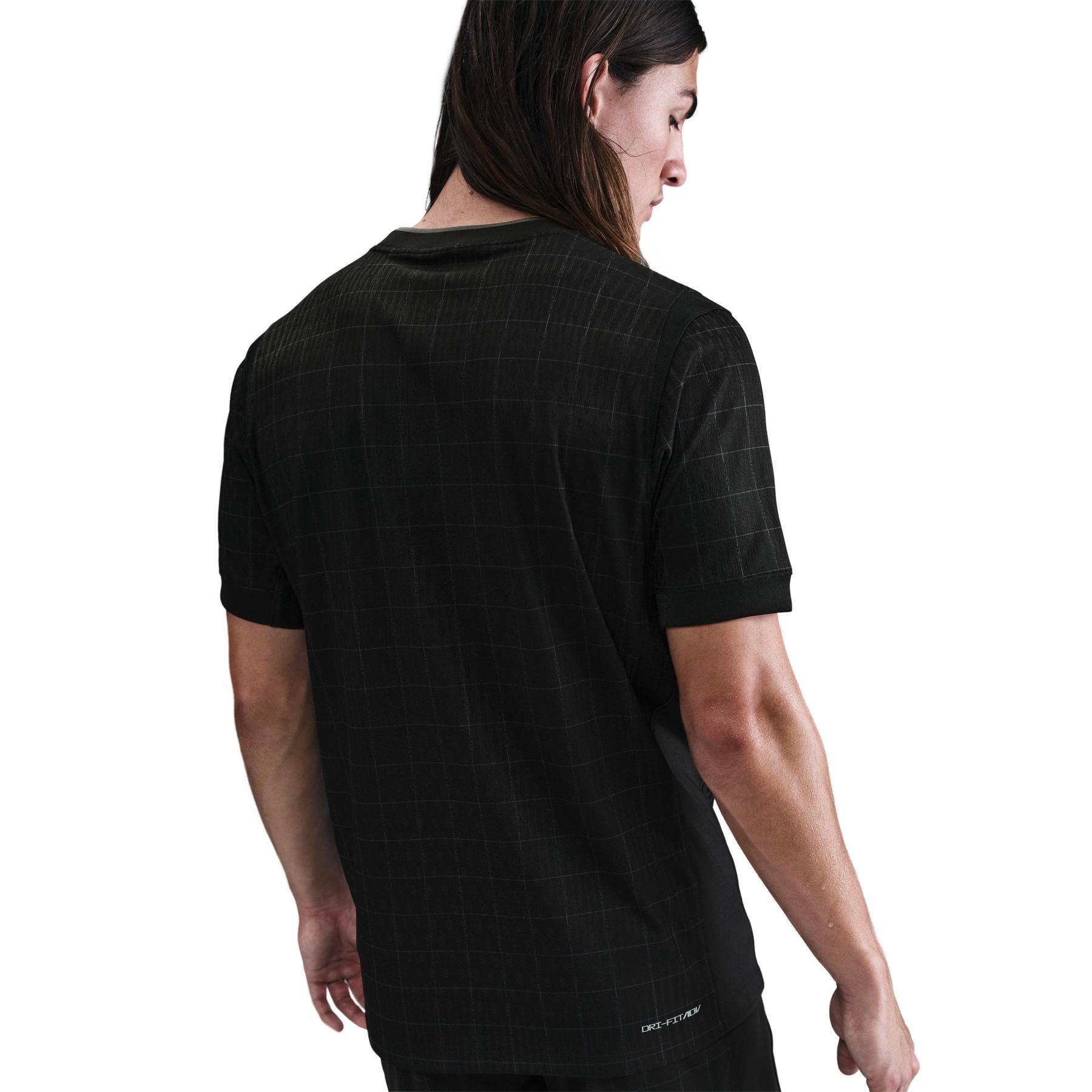 product/n/i/nike_hj4558-011-phsym002.jpg