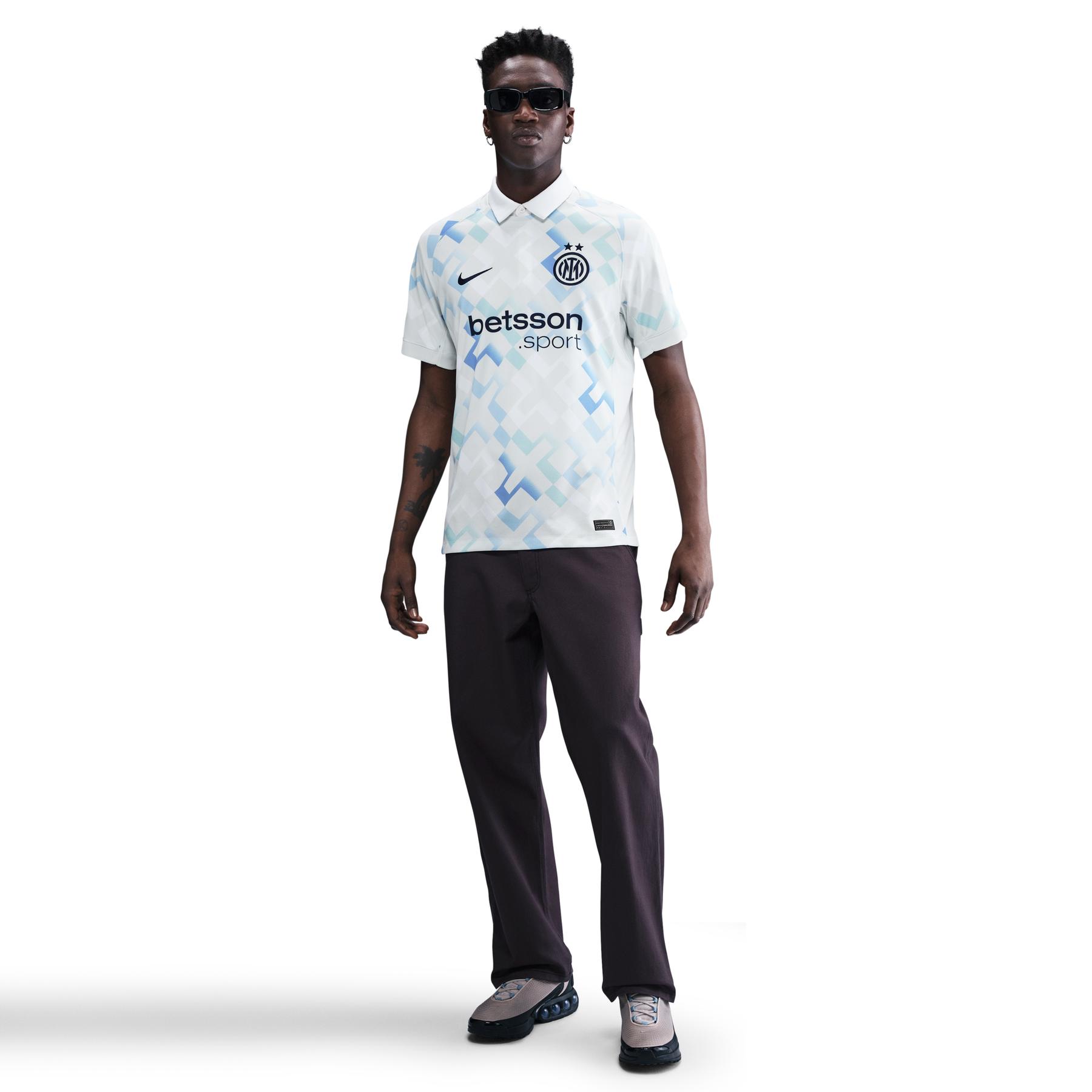 product/n/i/nike_hj4604-497-phsfm001.jpg