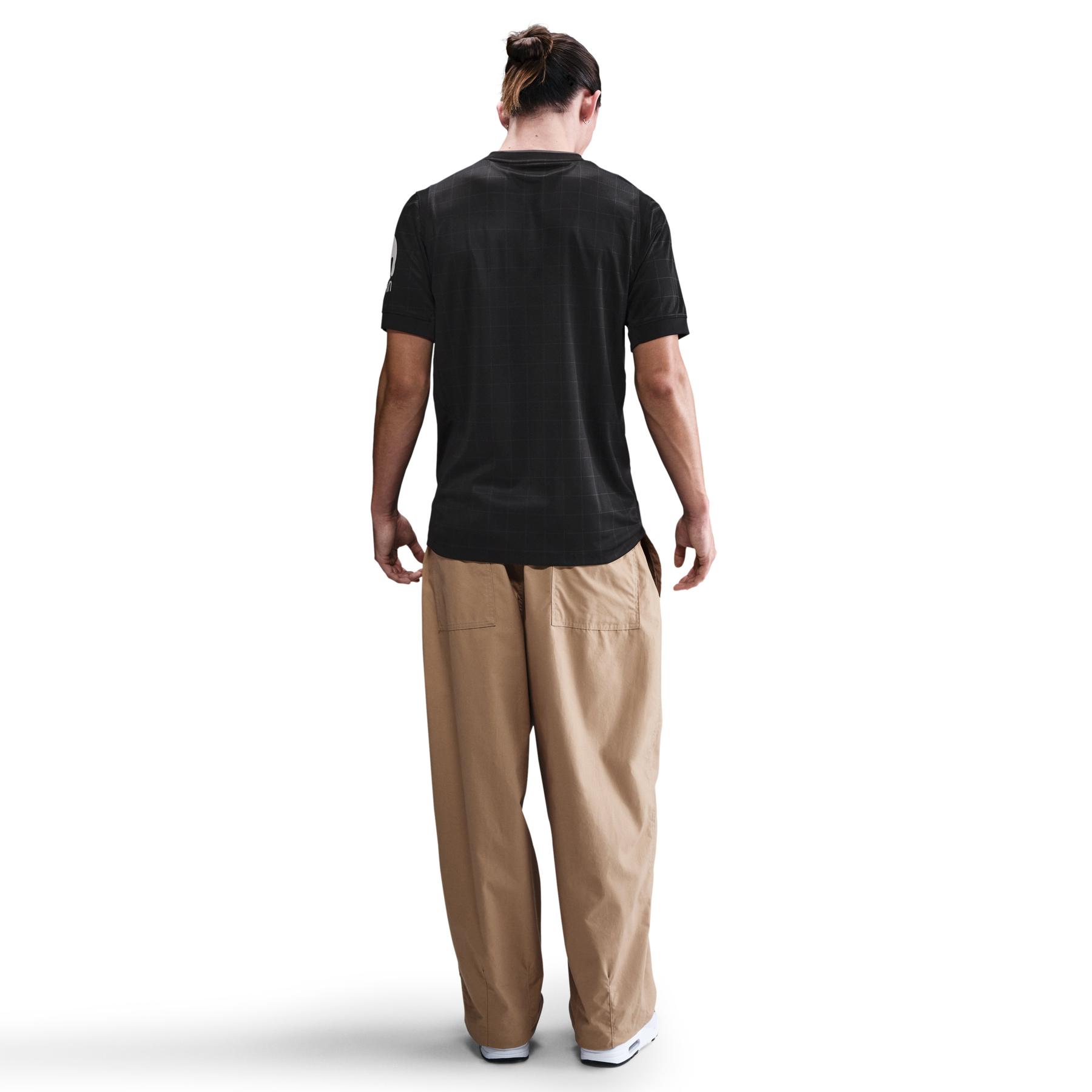 product/n/i/nike_hj4609-011-phsbm001.jpg