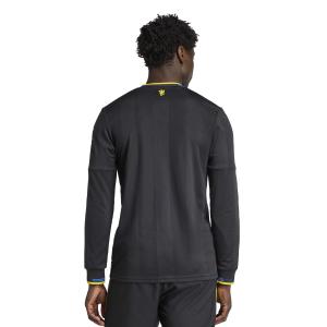 product/a/d/adidas_jp3040_4_apparel_on_model_back_view_white.jpg